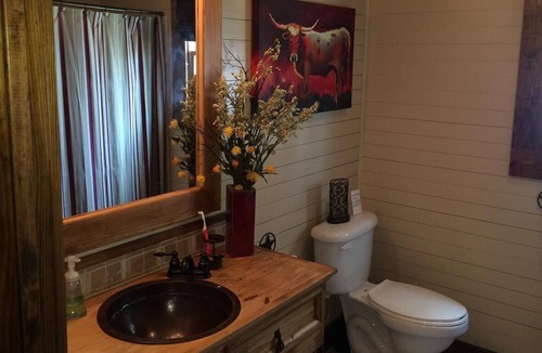 Franklin House | Historic Ranch, great for groups, wonderful outdoors