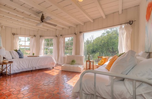 Mineral Wells Resort | Historic Ranch Lodge + 3 Private Suites Overlooking the Brazos River