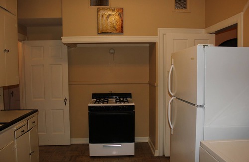 Monte Vista Apartment | HISTORIC-REUNIONS,WEDDINGS,CORP-only 3 miles 2 DT, 4 Bedrooms 2 baths, sleeps 14