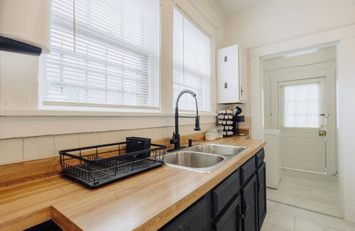 Crosstown House | Historic Revival 2BR Midtown Memphis Free Parking