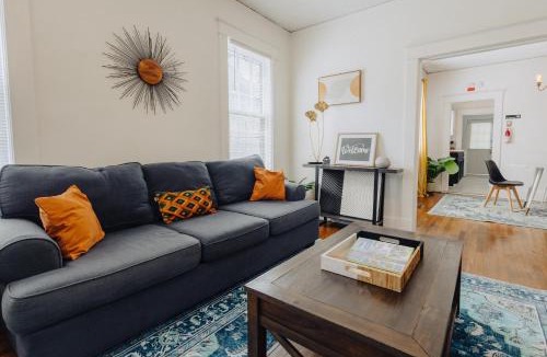 Crosstown House | Historic Revival 2BR Midtown Memphis Fast Wifi Free Parking Yes Pets