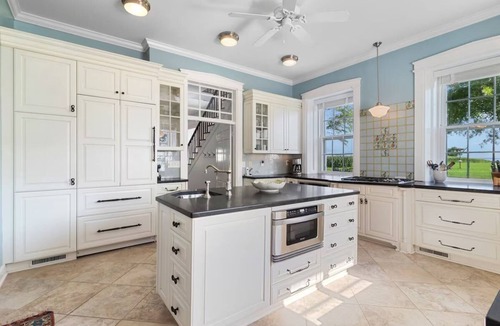 Saluda House | Historic Riverfront Estate | 700 Acres, Pool, Dock & Lakes