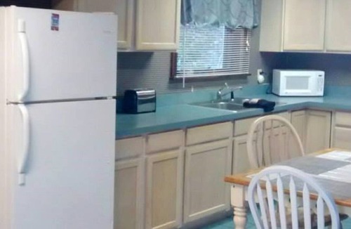 Elkins Cabin | Historic Riverside Log Cabin - Stay Waterfront!