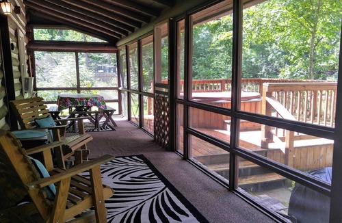 Elkins Cabin | Historic Riverside Log Cabin - Stay Waterfront!