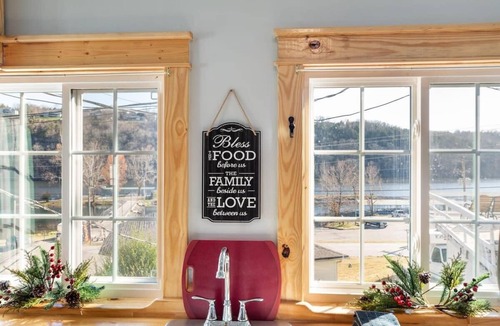 Rockaway Beach House | Historic Rockaway Beach Cottage 8