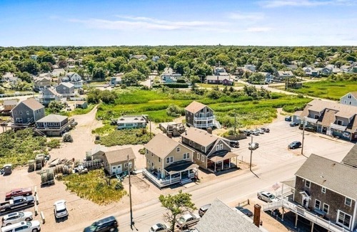 Scituate House | Historic Sand Hills Beach Cottage