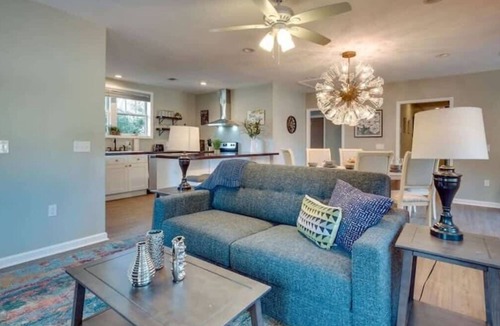 Thunderbolt House | Historic Savannah Charm: Pool & Peaceful Gazebo