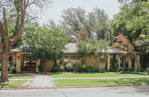 Sayles Blvd. Area House | Historic Sayles Ranch- Huge Deck + Pool!