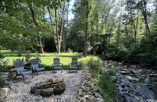 Millville Cottage | Historic Schoolhouse on Winery Row