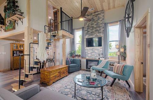 Paola House | Historic Schoolhouse + Bus Stay + Private Hot Tub