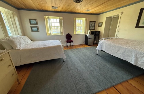 Pulaski Cabin | Historic Selkirk Lighthouse-2ND FLOOR ONLY