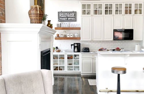 Silverton Apartment | Historic Silverton Downtown Loft