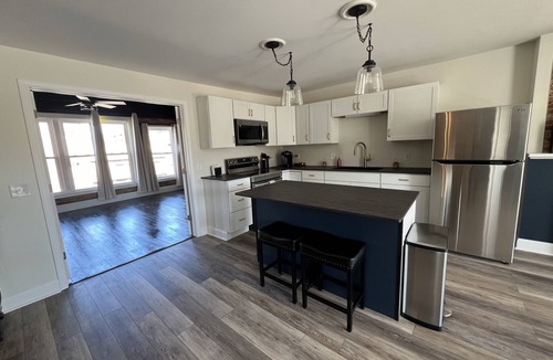 Geneva Apartment | Historic Skylight Studio - 1 Bedroom Apartment