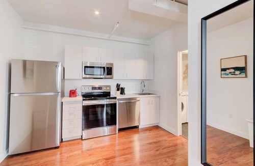 Downtown Memphis Apartment | Historic South Main Gem | Walk to Beale Street