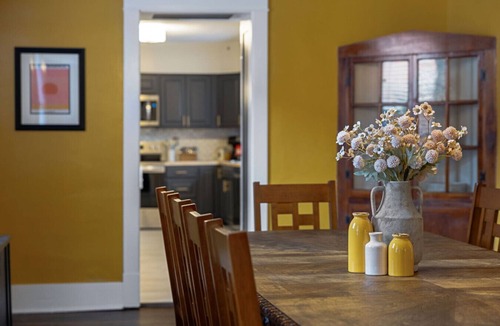 South Side Flats House | Historic South Side Sanctuary