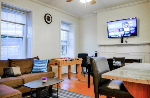 Albany Apartment | ❣️Historic, Spacious & Fun 2BR Apt @ Downtown Albany