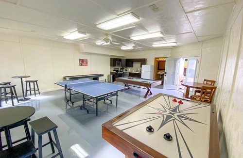 Seguin House | Historic & Spacious Historic Home w AC, WiFi in Seguin, Pool & Outdoor Game Room