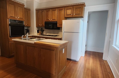 Cape Charles House | Historic Spacious 4-bedroom corner house on the Park - Brickhaven by the Park