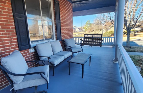 Cape Charles House | Historic Spacious 4-bedroom corner house on the Park - Brickhaven by the Park