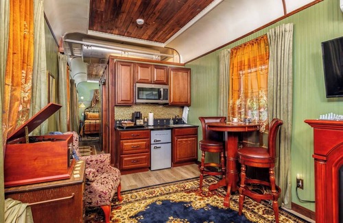 Brownwood Apartment | Historic Stay in Santa Fe Railcar