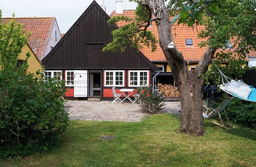 Ærø Municipality House | Historic stay in the heart of Aeroskobing