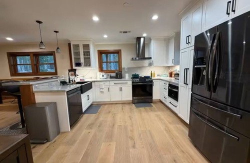Soda Springs Villa | Historic Stone Villa - Donner Summit - Ski, Hike & Climb - Sauna - EV Charger