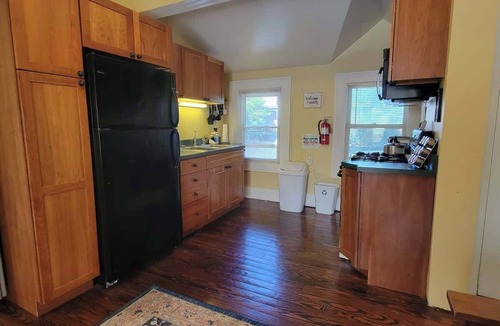 West Washington Apartment | Historic Studebaker Carriage House- Upper Level