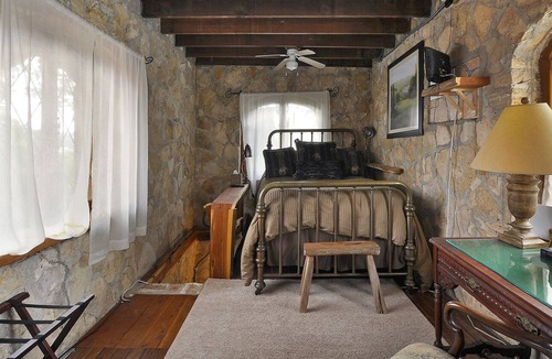 Tarrytown Cottage | Historic Tarrytown Cottage on Lake Austin/ Scenic Drive