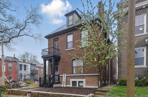 Tower Grove East House | Historic Tower Grove Retreat