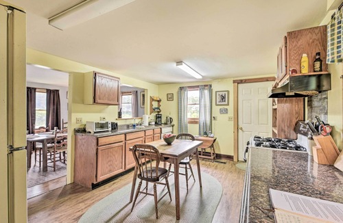 Roxbury House | Historic Vermont Ski House w/Mountain Views!