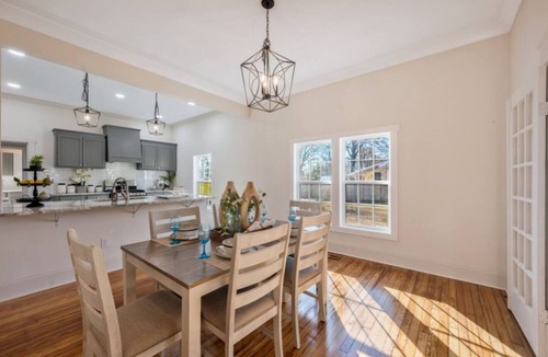 Athens House | Historic Vibes, Modern Comfort