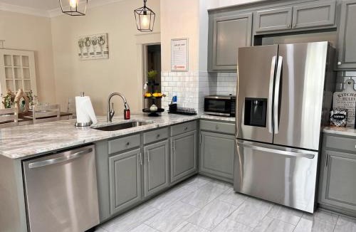 Athens House | Historic Vibes, Modern Comfort