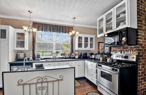 Ducktown House | Historic Victorian Home Downtown
