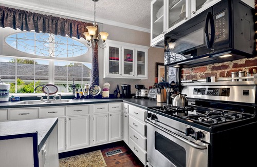 Ducktown House | Historic Victorian Home Downtown
