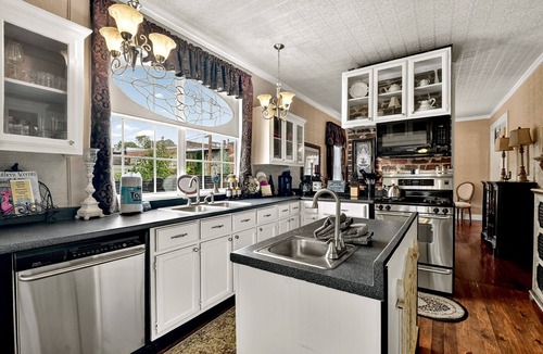 Ducktown House | Historic Victorian Home Downtown