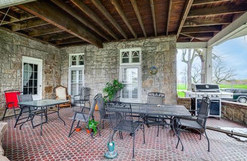 Downtown Niagara Falls House | Historic Victorian Cottage, 1 Mi to Niagara Falls