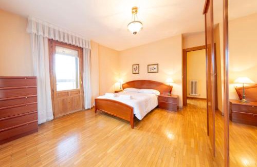El Burgo de Osma Apartment | Historic Village Escape in Burgo de Osma