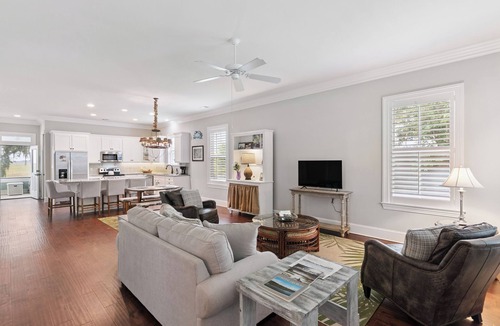 Darien House | Historic Waterfront Home