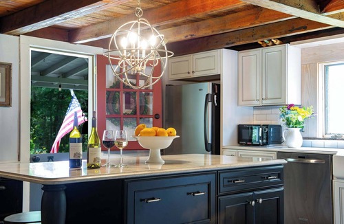 Rowland House | Historic Winery Farmhouse by Lake