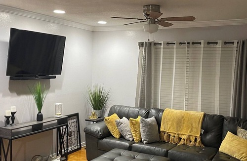 East Ybor House | Historic Ybor Hideaway