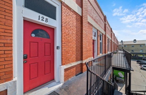 Downtown Apartment | Historical Building Right On The Square in Downtown San Marcos! No Pets!