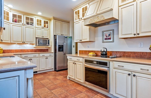 Naples House | Historical Canandaigua Lakefront | Kayak/Paddlebrd