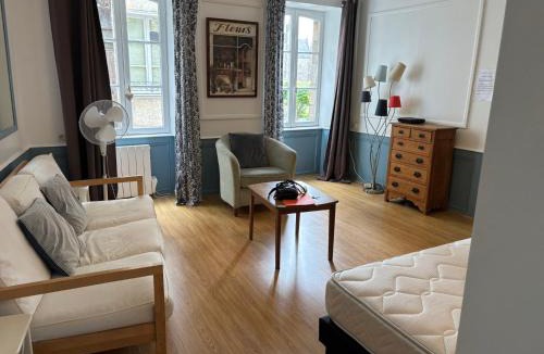 Dinan Apartment | Historical Center- Le Studio de St-Sauveur