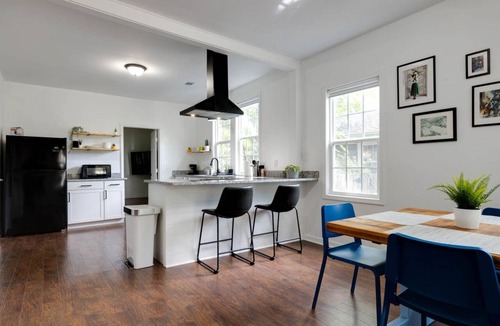 Central Gardens House | Historical Central Garden’s Retreat