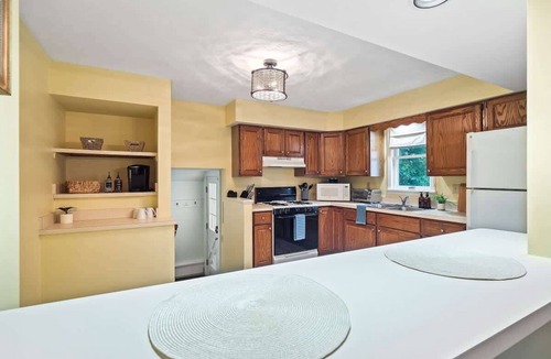 Bedford House | Historical District-Fully equipped-3 Bed-Sleeps 6