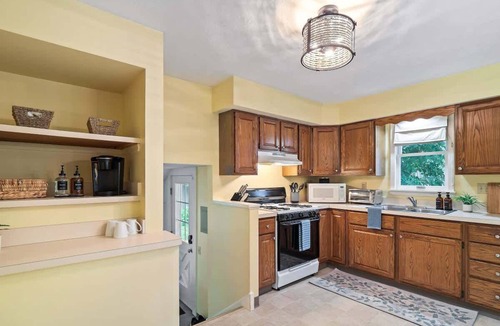 Bedford House | Historical District-Fully equipped-3 Bed-Sleeps 6