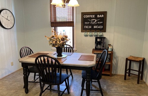 Loudonville Apartment | Historical Downtown 2 Bedroom Upstairs Loft