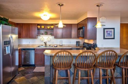 Downtown Bozeman Condo | Historical home in Downtown Bozeman w/fireplace & views - Loft in the Rockies on Main Street!
