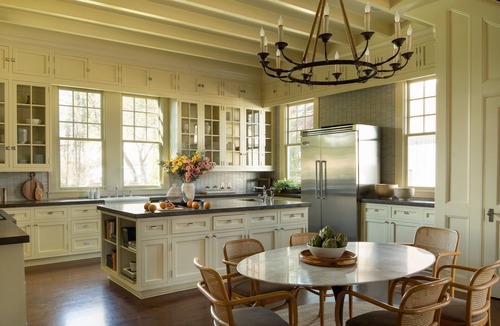 Brazos House | Historical home in downtown Waco built to host the dreamiest stay!