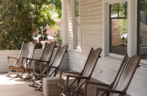 Brazos House | Historical home in downtown Waco built to host the dreamiest stay!